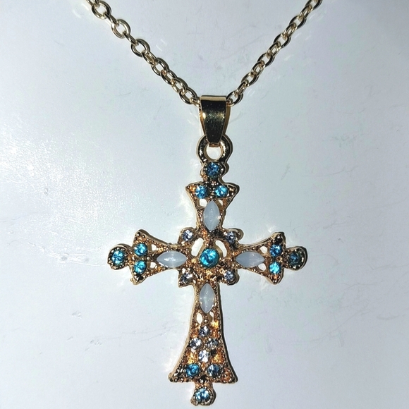 Elegant Gold and Blue Cross Pendant Necklace - Picture 6 of 6